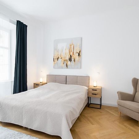 Apartment Ballgasse Luxury Vienna Exterior photo